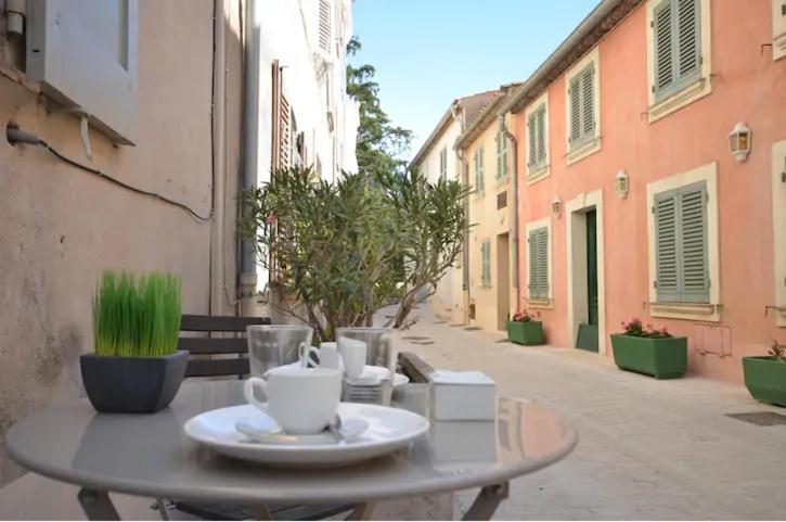 Appartement 3 Studios Centre Ville Saint Tropez Avec Parking Exterior photo